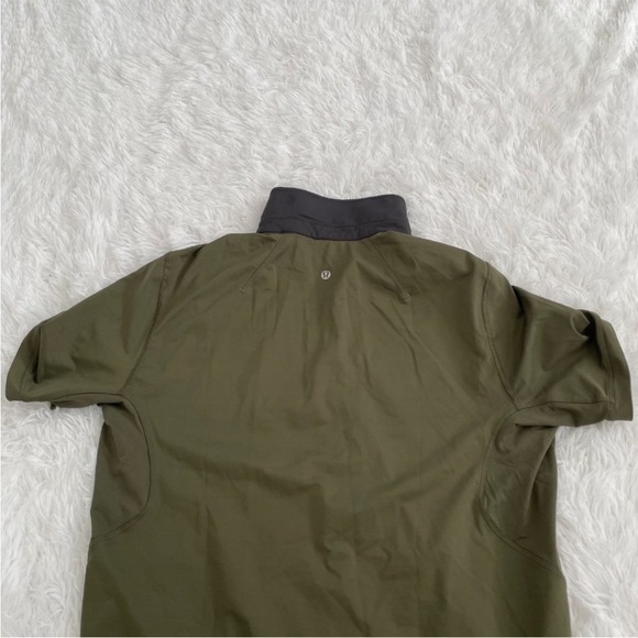 Lululemon men’s green and black polo. Great used condition. - Picture 3 of 7